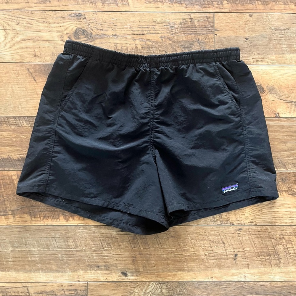 Patagonia Women’s 5 inch baggies large